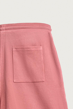 ZARA ШОРТЫ ИЗ ХЛОПКА С ВАФЕЛЬНОЙ ФАКТУРОЙ И ЭФФЕКТОМ ПОТЕРТОСТИ, РОЗОВАТЫЙ