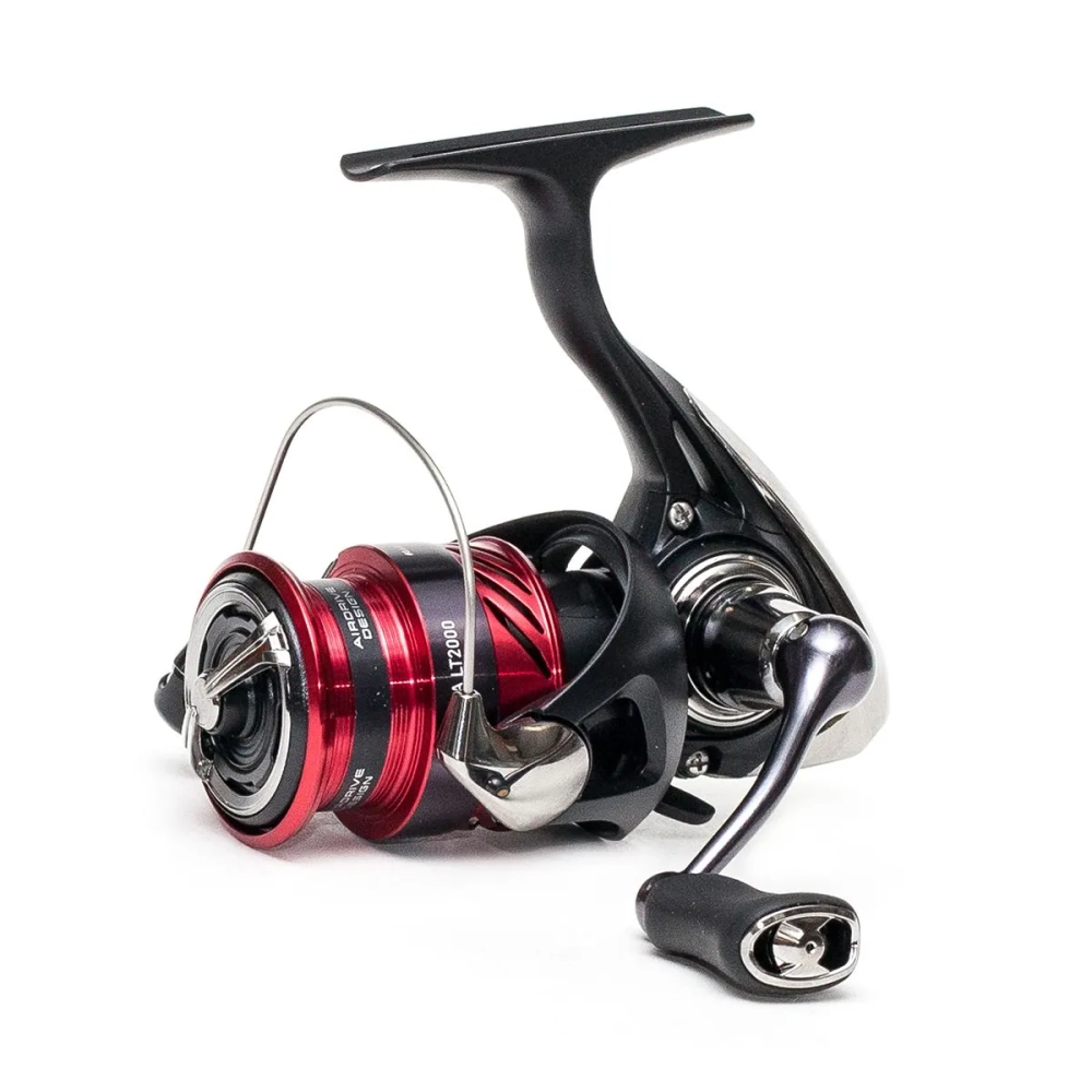 Катушка безынерционная Daiwa 23 Ninja LT 2000