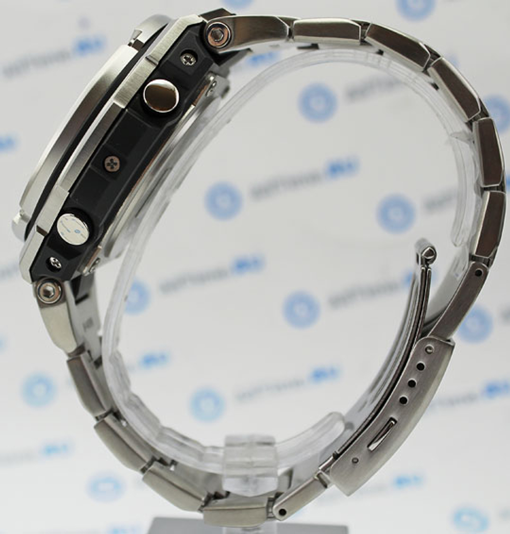 Часы Casio GST-W110D-1A