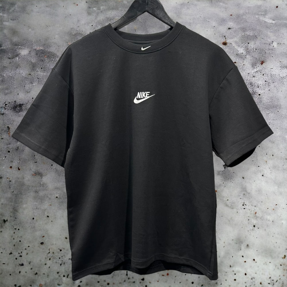 Футболка Nike #16 • Черный