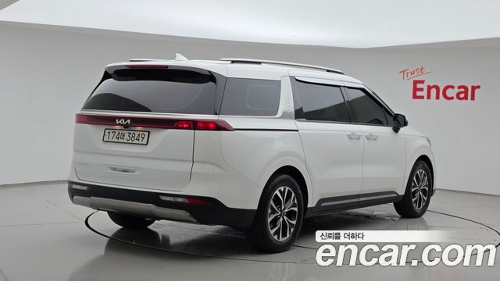KIA Canival 9-Seater Noblesse — 2023