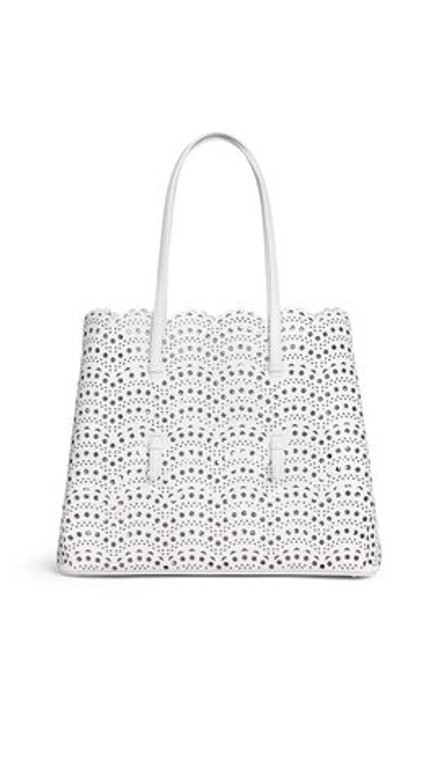 ALAÏA СУМКА MINA 37 ИЗ ТЕЛЯЧЬЕЙ КОЖИ, КРЕМОВЫЙ