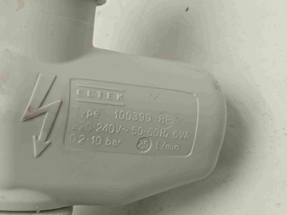 LTF11M121 Заливной шланг с аквастопом для посудомоечной машины Ariston 100390 б/у