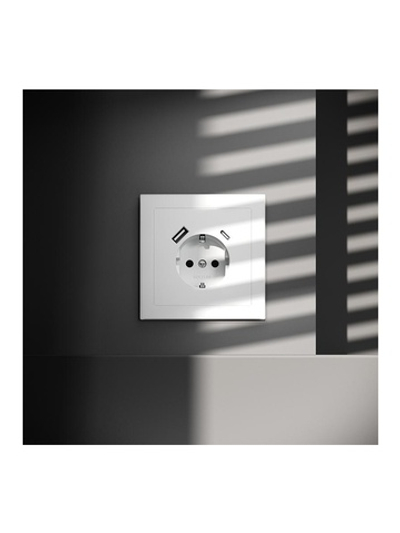 Розетка 1-м СП S70 16А с USB A+С с заземл. защ. шторки механизм бел. матов. Voltum VLS040502
