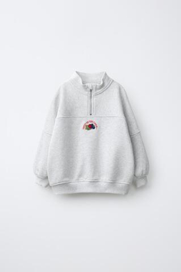 ZARA - FRUIT OF THE LOOM™ ТОЛСТОВКА С ВЫШИВКОЙ, СЕРЫЙ МЕЛАНЖ