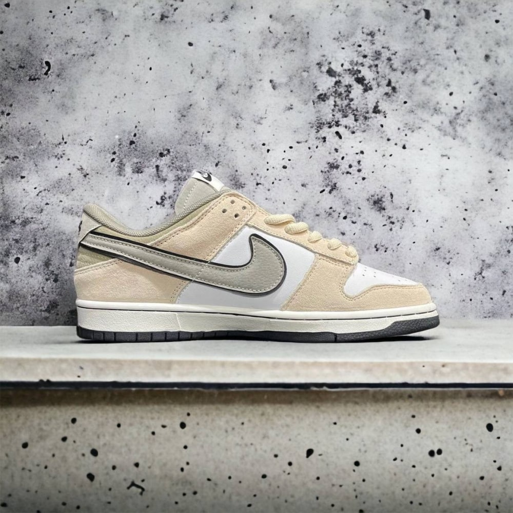 Nike SB Dunk Low • Cream Gray