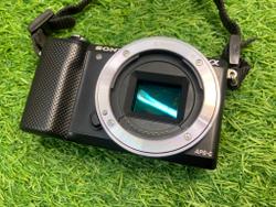 Sony A5000 kit E PZ 16–50mm 8.500 кадров