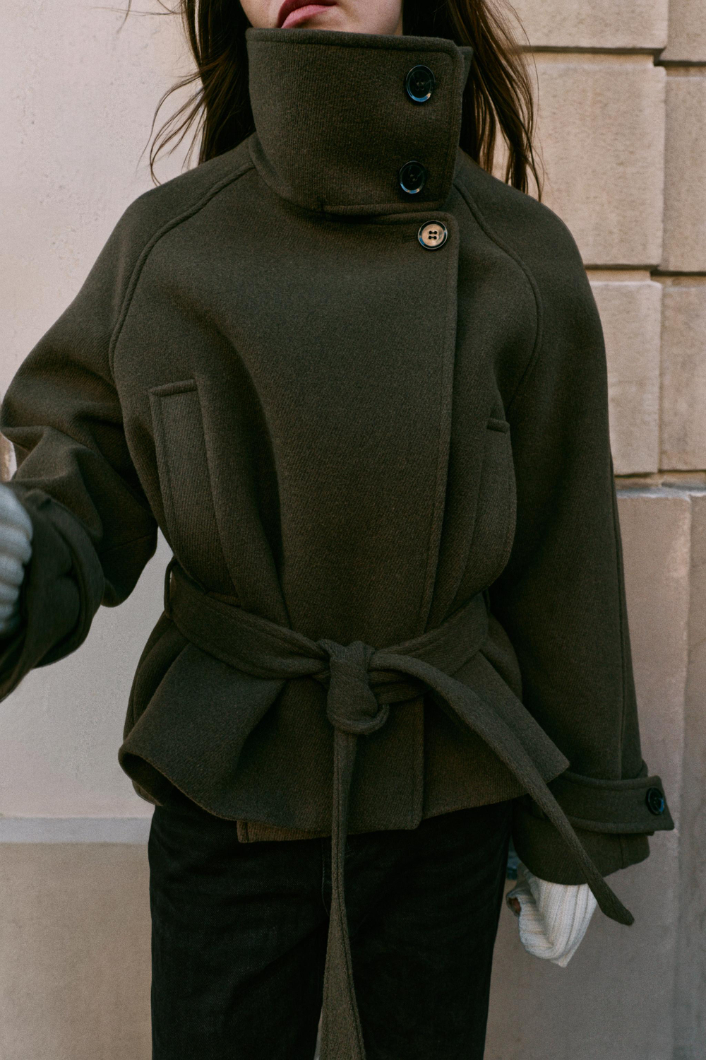 ZARA ПАЛЬТО С ВЫСОКИМ ВОРОТНИКОМ И ПОЯСОМ, ХАКИ