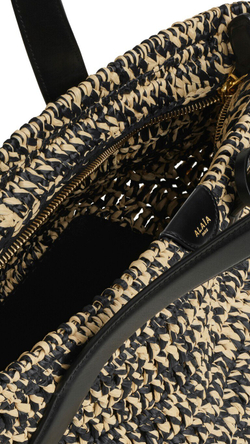 ALAÏA СУМКА LE PANIER EAST WEST БОЛЬШОГО РАЗМЕРА ИЗ РАФИИ, НАТУРАЛЬНЫЙ/ЧЕРНЫЙ