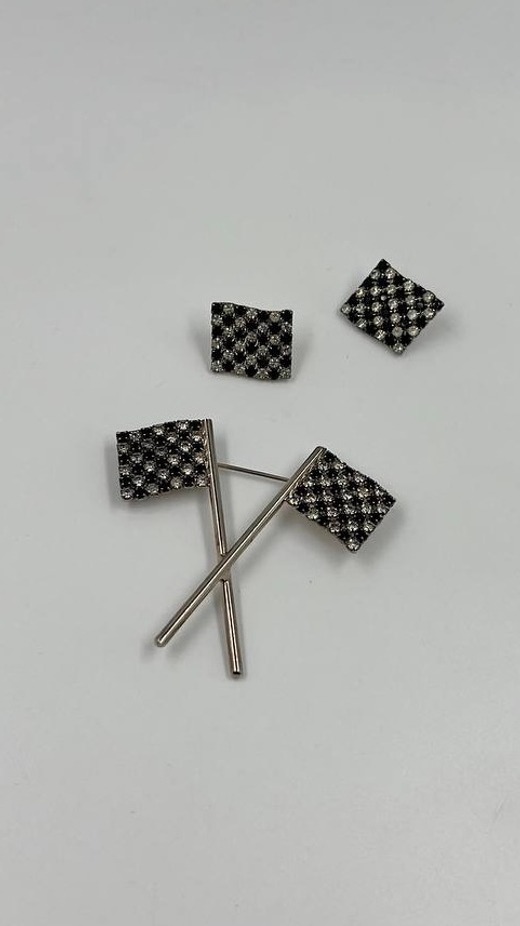 Комплект из броши и серёг Bauer