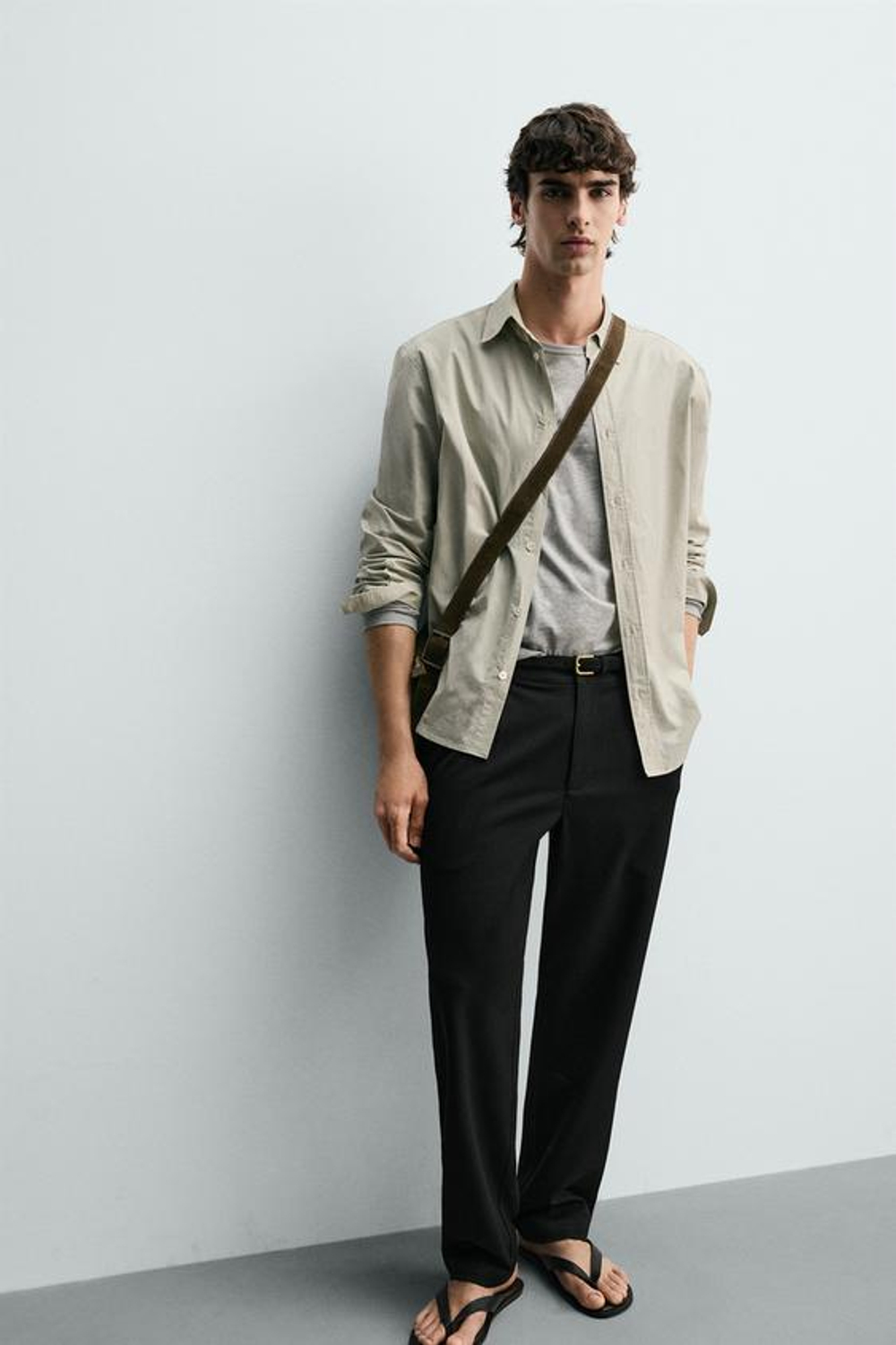 ZARA БРЮКИ STRAIGHT FIT КОМФОРТ, ЧЕРНЫЙ