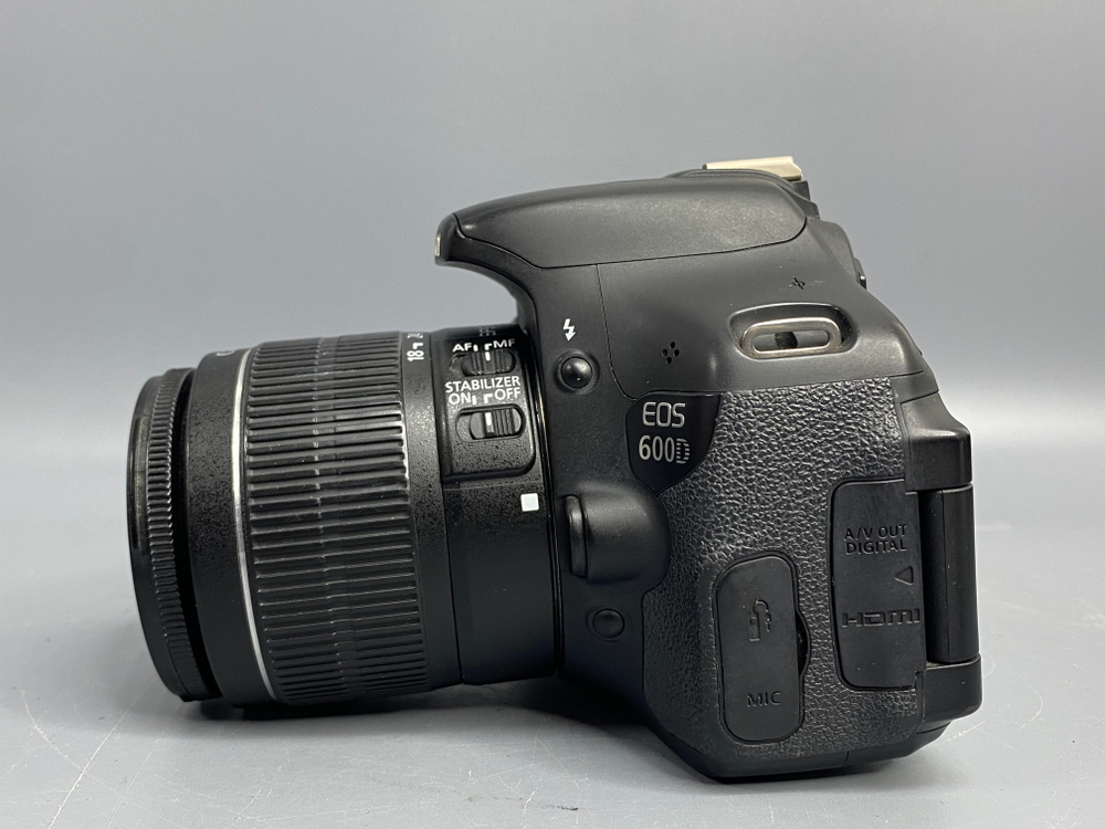 Canon EOS 600D kit 18-55mm ll 38.000 Кадров