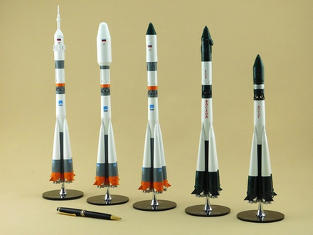 Коллекция моделей ракет носителей на базе Р7 (М1:144)