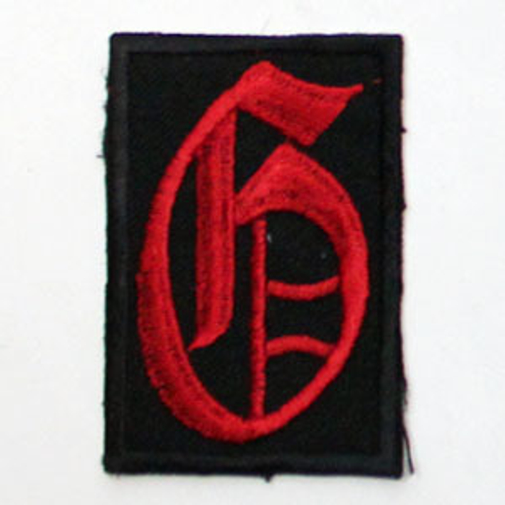 Нашивка буква "G" (красная)
