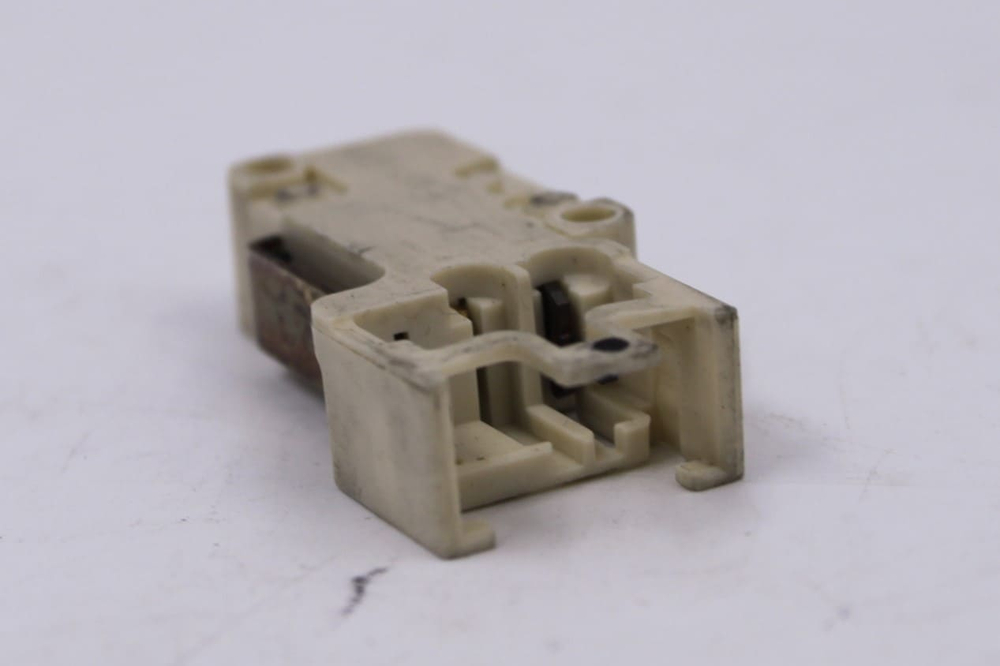 Микропереключатель D42X для стиральной машины Bosch, Siemens