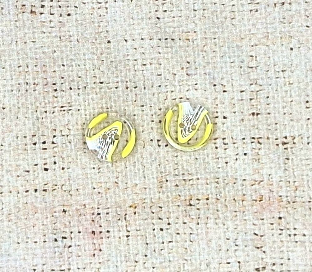 Пуговицы, d 1,5 см, 2 прокола, жёлтый