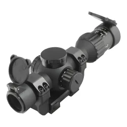 Прицел оптический Belomo Z4M 1-4x24 - вид спереди с открытыми крышками на кронштейне