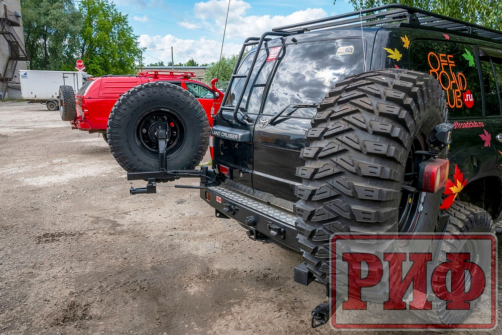 Лестница для Toyota Land Cruiser 105 РИФ