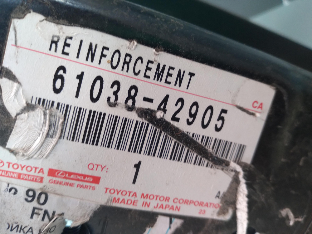 Стойка средняя Toyota RAV4 V (XA50) 18-нв Новое Оригинал 6103842905