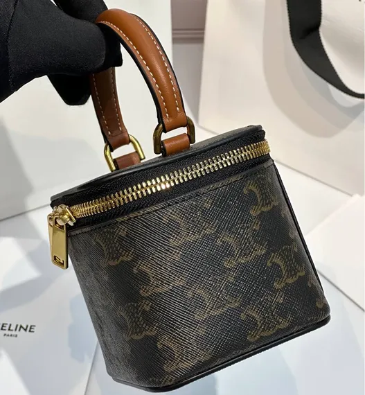 Сумка CELINE CUIR TRIOMPHE