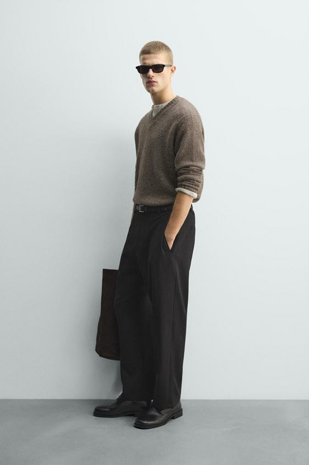 ZARA БРЮКИ RELAXED FIT СО СКЛАДКАМИ, ЧЕРНЫЙ