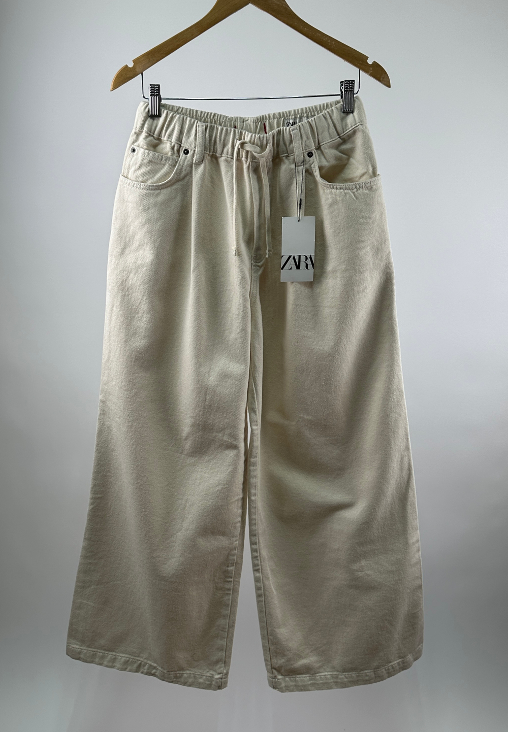 Джинсы Zara