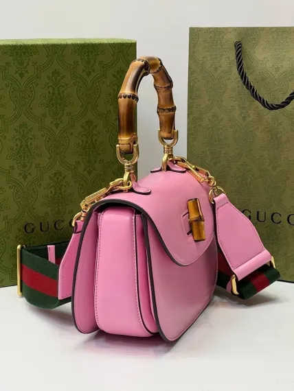Маленькая сумка Gucci Bamboo 1947 с ручкой сверху розовый