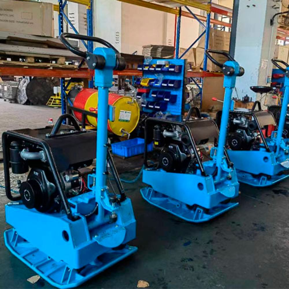 Виброплита бензиновая ROBUST CPC-600HE - [495 кг / 60 кН / Honda GX390] реверсивная