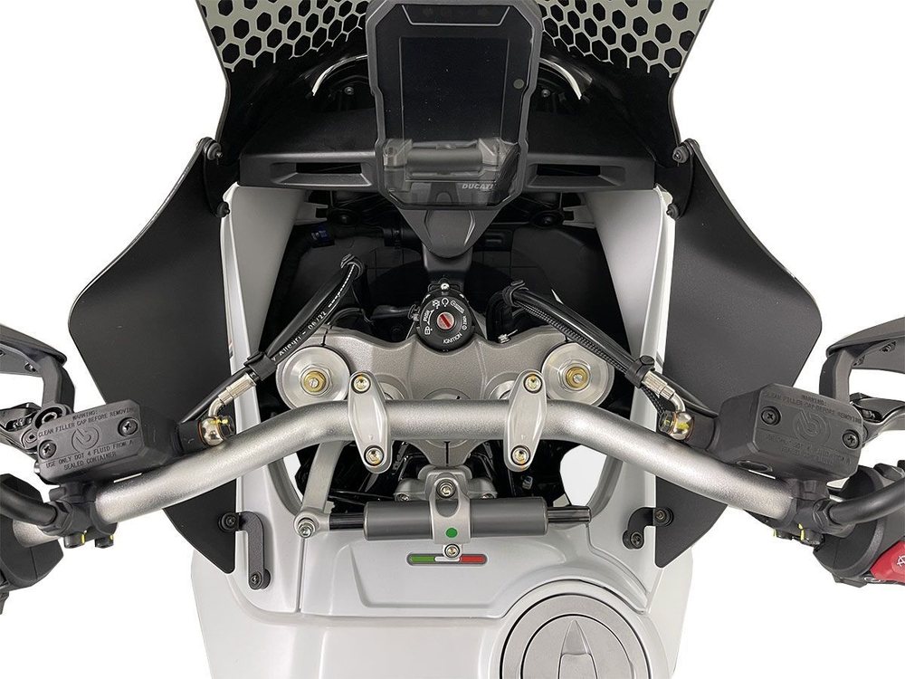 DU026NL WRS PAIR OF BLACK SIDE DEFLECTORS (DSRT X)