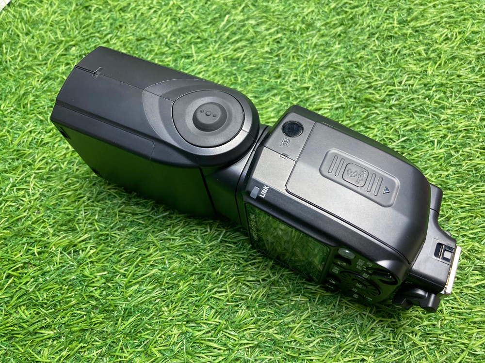 Nikon Speedlight SB-5000