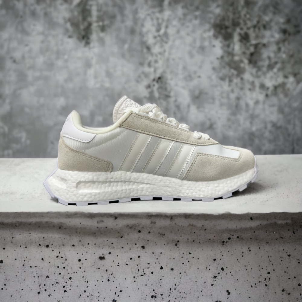 Adidas Retropy E5 • White