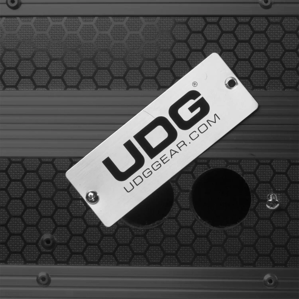 Кейс UDG Ultimate Flight Case Denon Prime 4+/ 4 Black Plus (Wheels)