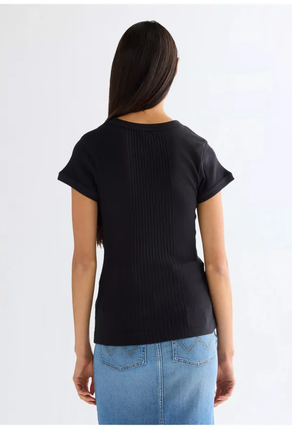 Футболка женская WRANGLER CAPPED RIB SHIRT BLACK
