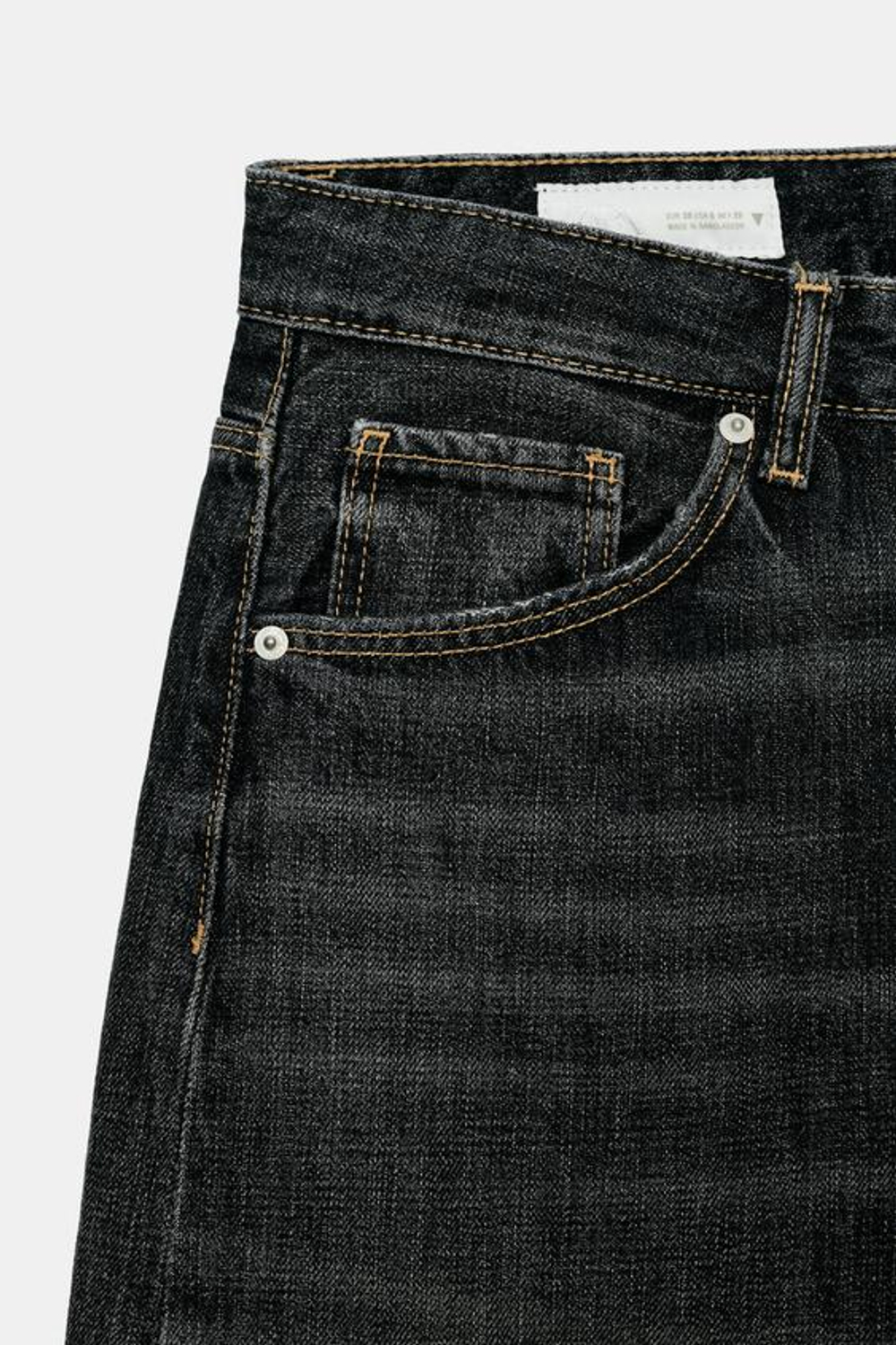 ZARA ДЖИНСЫ TRF BAGGY FOLDED СО СРЕДНЕЙ ПОСАДКОЙ, ЛИНЯЛЫЙ ЧЕРНЫЙ