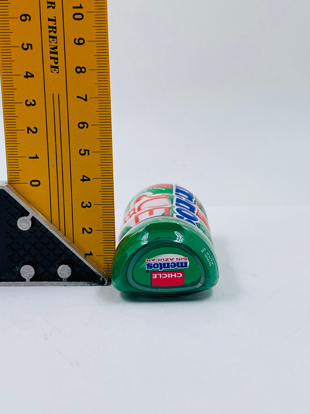 Жевательная резинка Mentos ассорти фруктовых вкусов, без сахара, набор из 3 шт. по 30 г