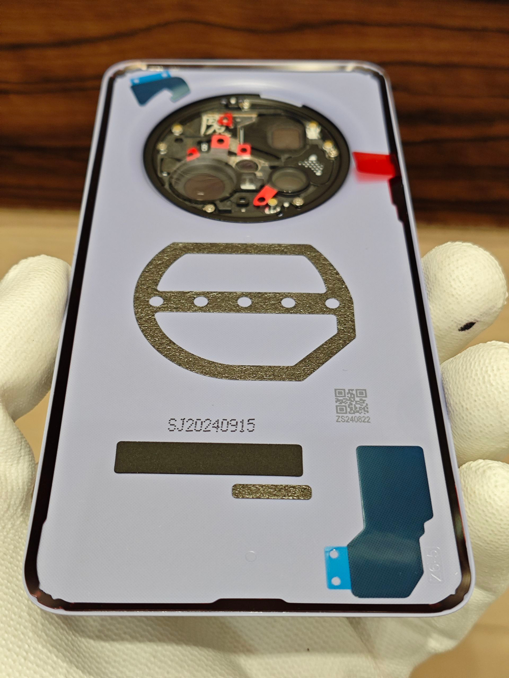 Задняя крышка OPИГИHAЛ для HUAWEI Mate 70 Pro (PLR-L29) - задняя пластиковая панель. Цвет: Светло Зелёный / Green