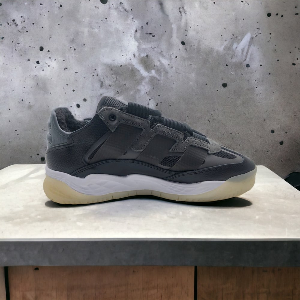 Adidas Niteball Winter • Black/Gray