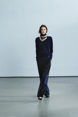 ZARA КОМБИНИРОВАННЫЕ БРЮКИ С КАРМАНАМИ — ZW COLLECTION, МОРСКОЙ СИНИЙ