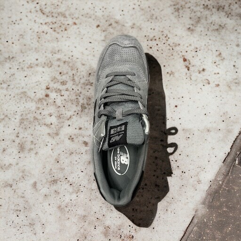 New Balance 574 • Dark Gray v2