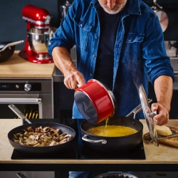 KitchenAid Набор из 2 кованых закаленных сковородок 20+28см. CC005698-001