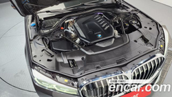 BMW 7-Series 730d xDrive Design Pure Excellence — 2022