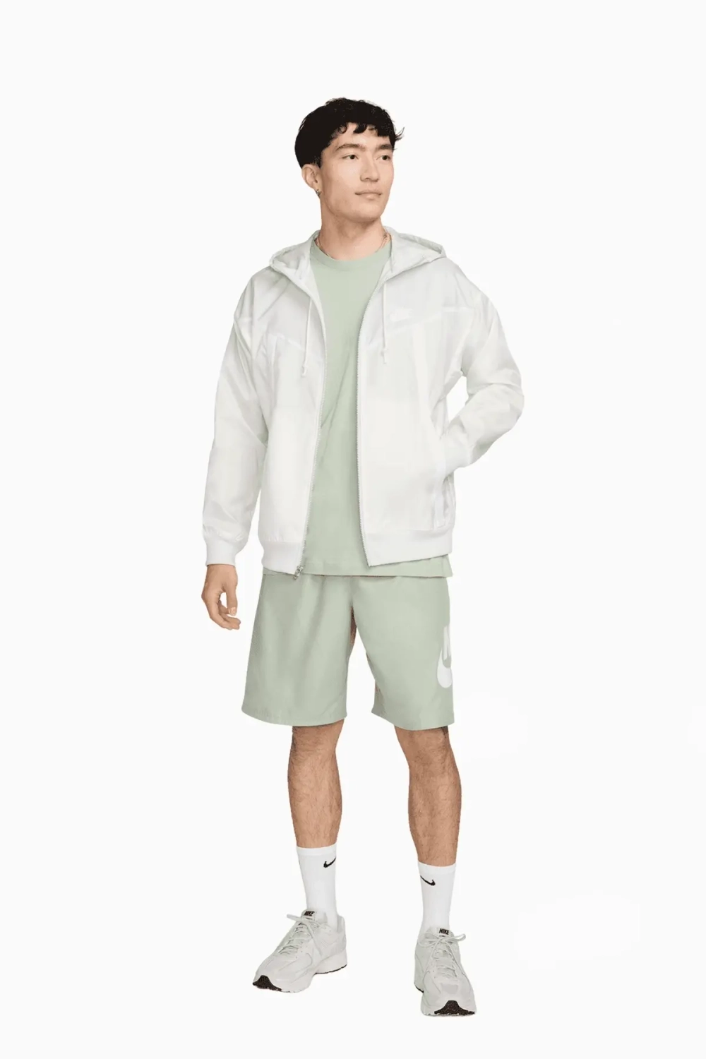 Футболка Nike Sportswear Club - зеленый