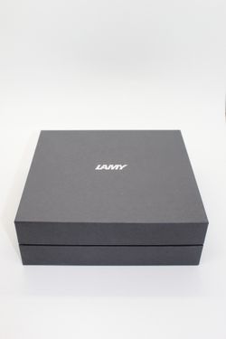 Lamy box