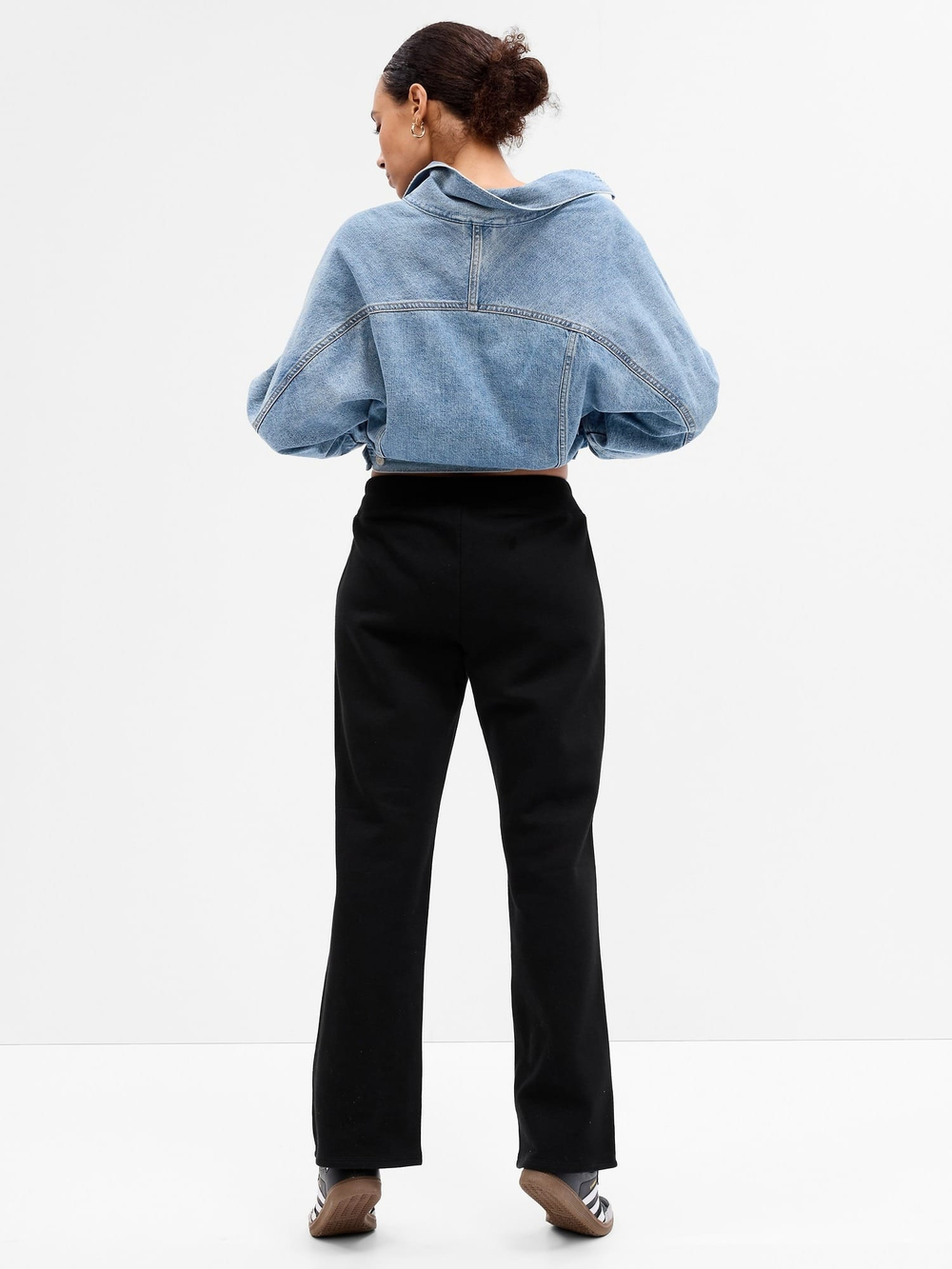 Флисовые спортивные брюки с логотипом Gap Bootcut - GAP