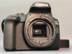 Canon EOS 4000D Kit EF-S 18-55 III 50.000 кадров