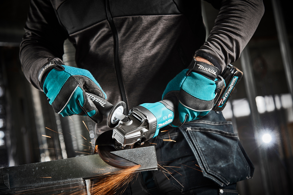 Угловая шлифовальная машина Makita GA013GM101