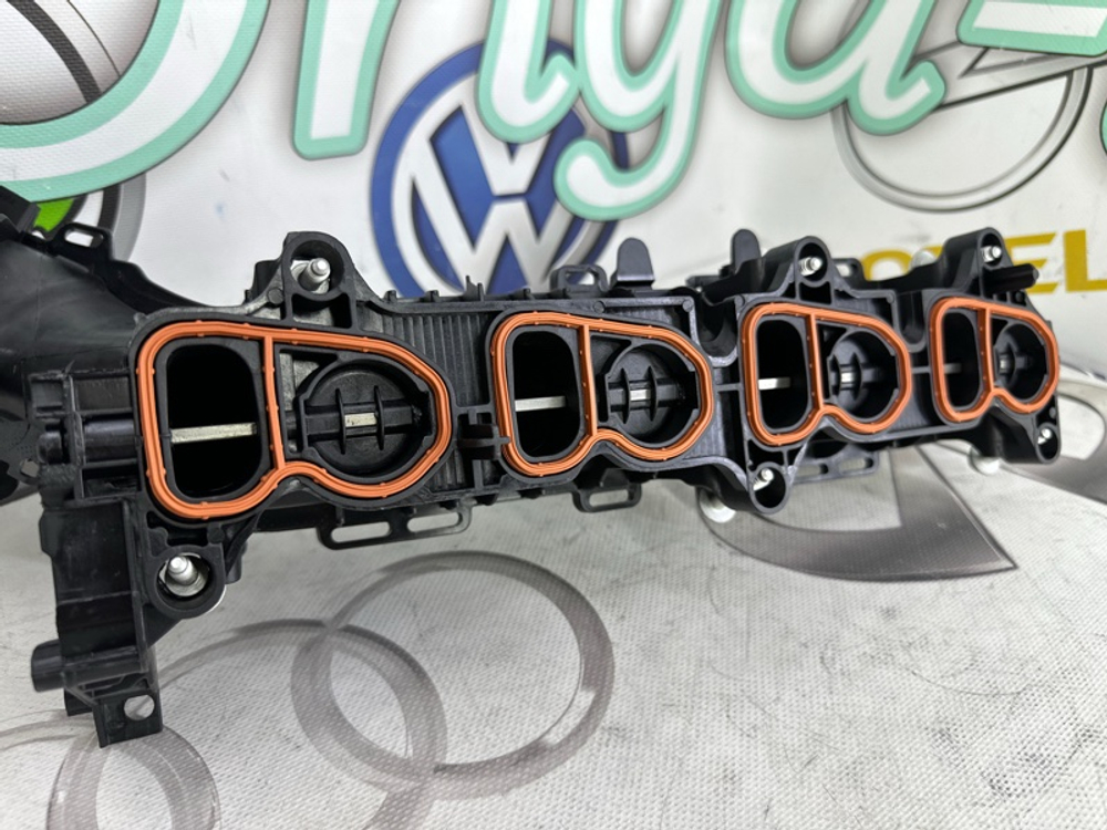 Коллектор впускной BMW 11618579245