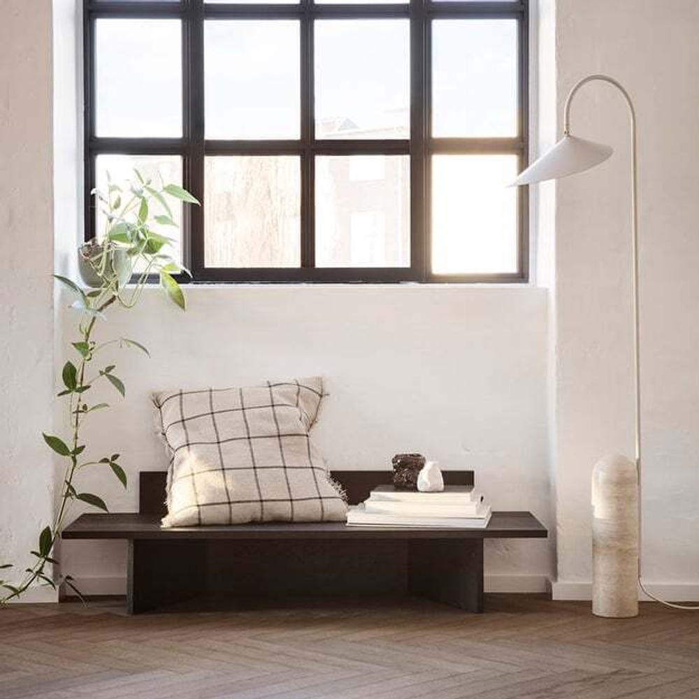 Напольный дизайнерский светильник Arum от FERM LIVING