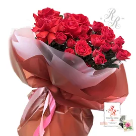 Микс французских и кустовых роз Нина