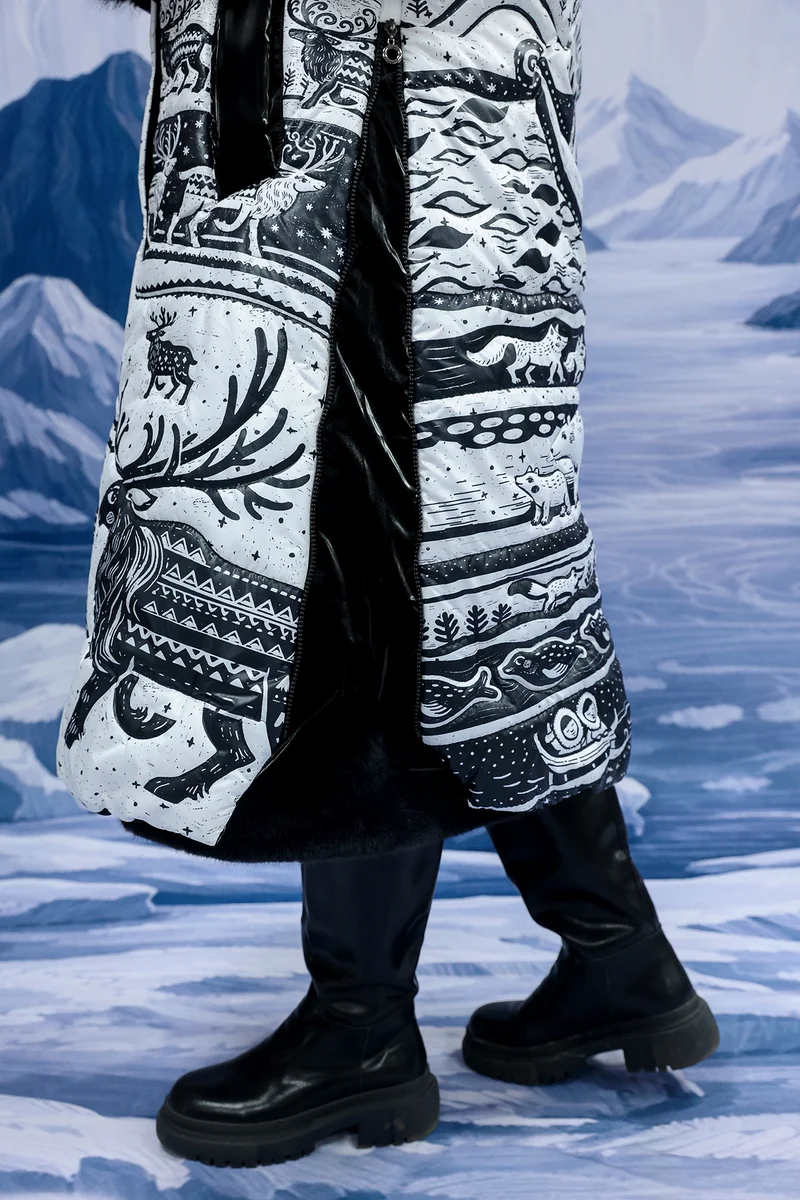 Coat “Damask-27. Where the World Begins” (D. Gerasimova)